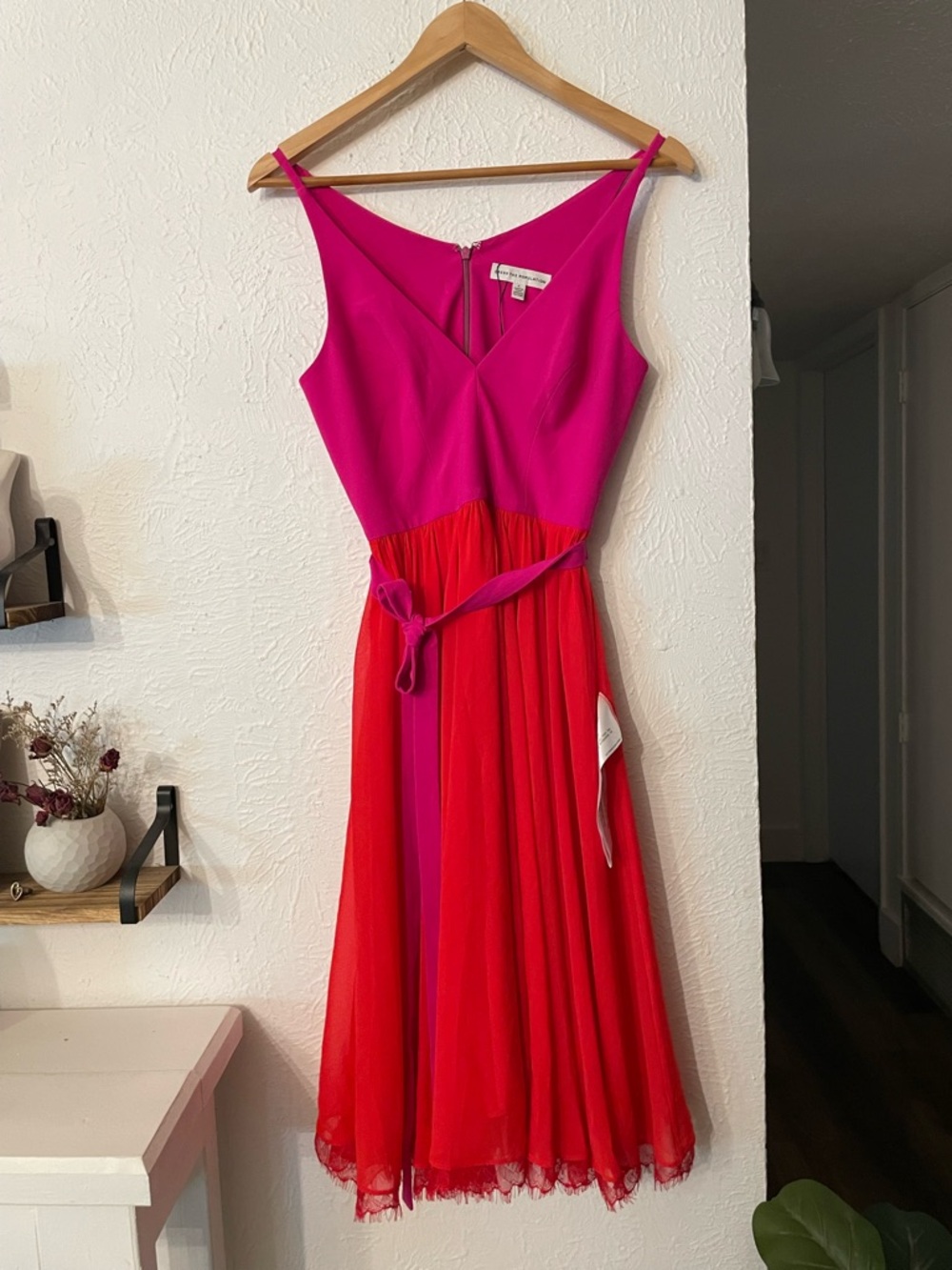 NWT Dress the Population V-neck Pink Red Color Blocked Cocktail Dress Small - Picture 2 of 8